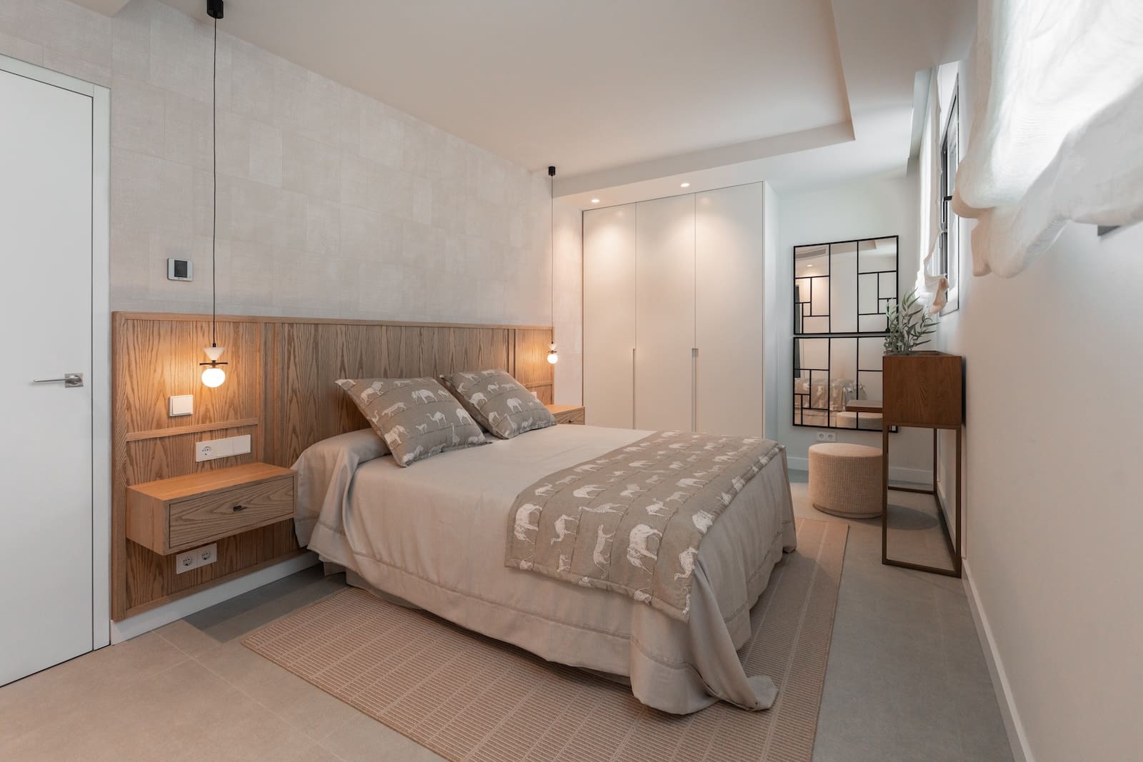 5 soverom Villa til salgs i Nueva Andalucia med svømmebasseng garasje - € 5 250 000 (Ref: 8866437)