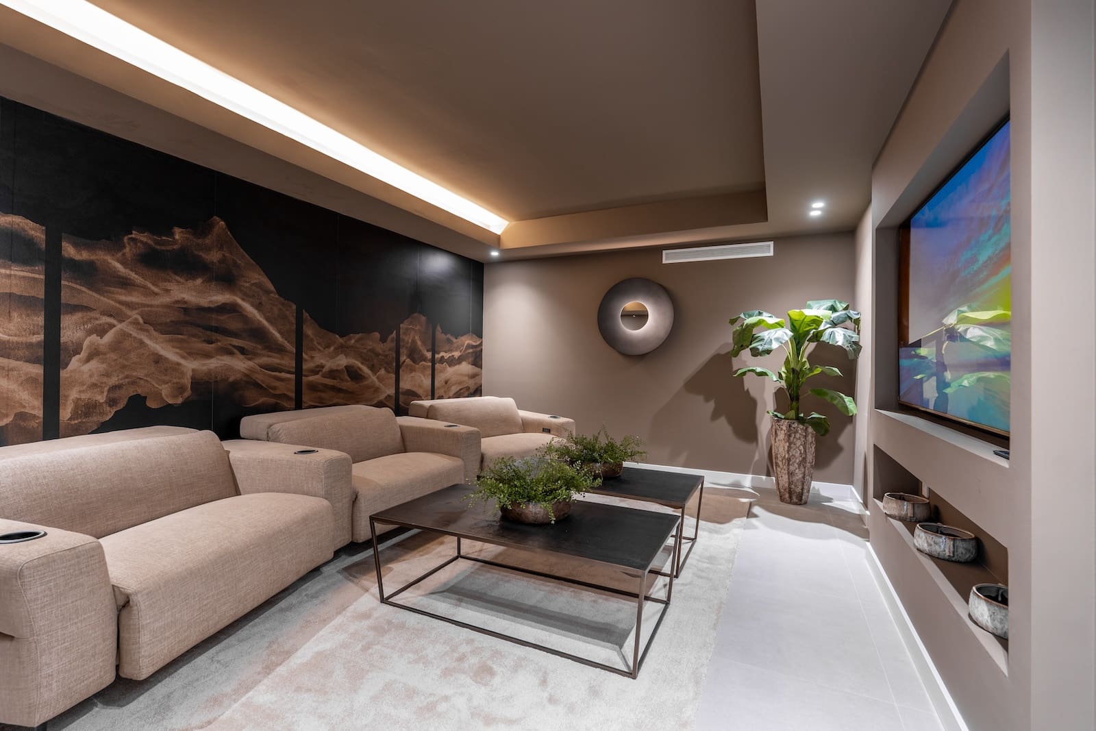 5 soverom Villa til salgs i Nueva Andalucia med svømmebasseng garasje - € 5 250 000 (Ref: 8866437)