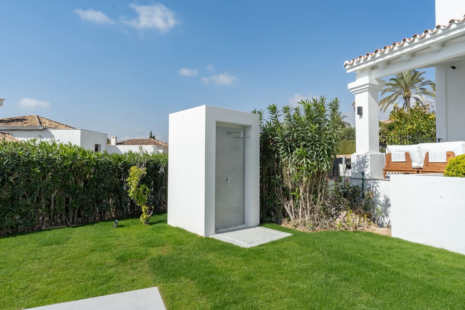 5 soverom Villa til salgs i Nueva Andalucia med svømmebasseng garasje - € 5 250 000 (Ref: 8866437)