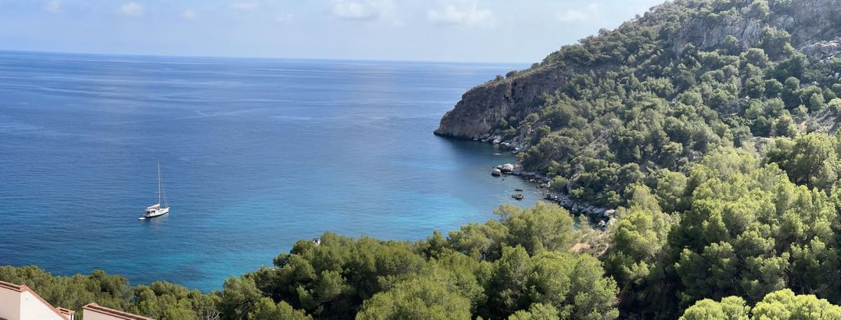 6 soveværelse Semi-Rækkehus til salg i La Herradura med swimmingpool garage - € 990.000 (Ref: 8868462)