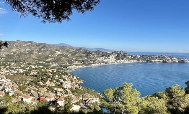 6 bedroom Semi-detached Villa for sale in La Herradura, Almuñécar with pool garage - € 990,000 (Ref: 8868462)