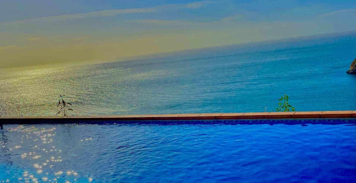 6 soveværelse Semi-Rækkehus til salg i La Herradura med swimmingpool garage - € 990.000 (Ref: 8868462)