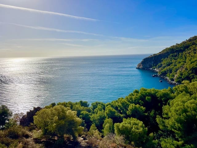 6 bedroom Semi-detached Villa for sale in La Herradura, Almuñécar with pool garage - € 990,000 (Ref: 8868462)