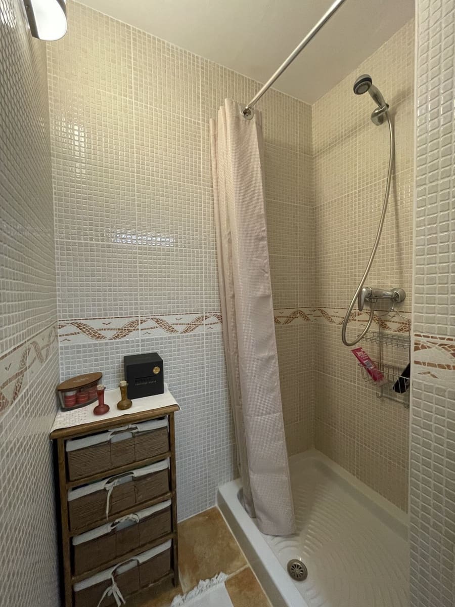 6 soveværelse Semi-Rækkehus til salg i La Herradura med swimmingpool garage - € 990.000 (Ref: 8868462)