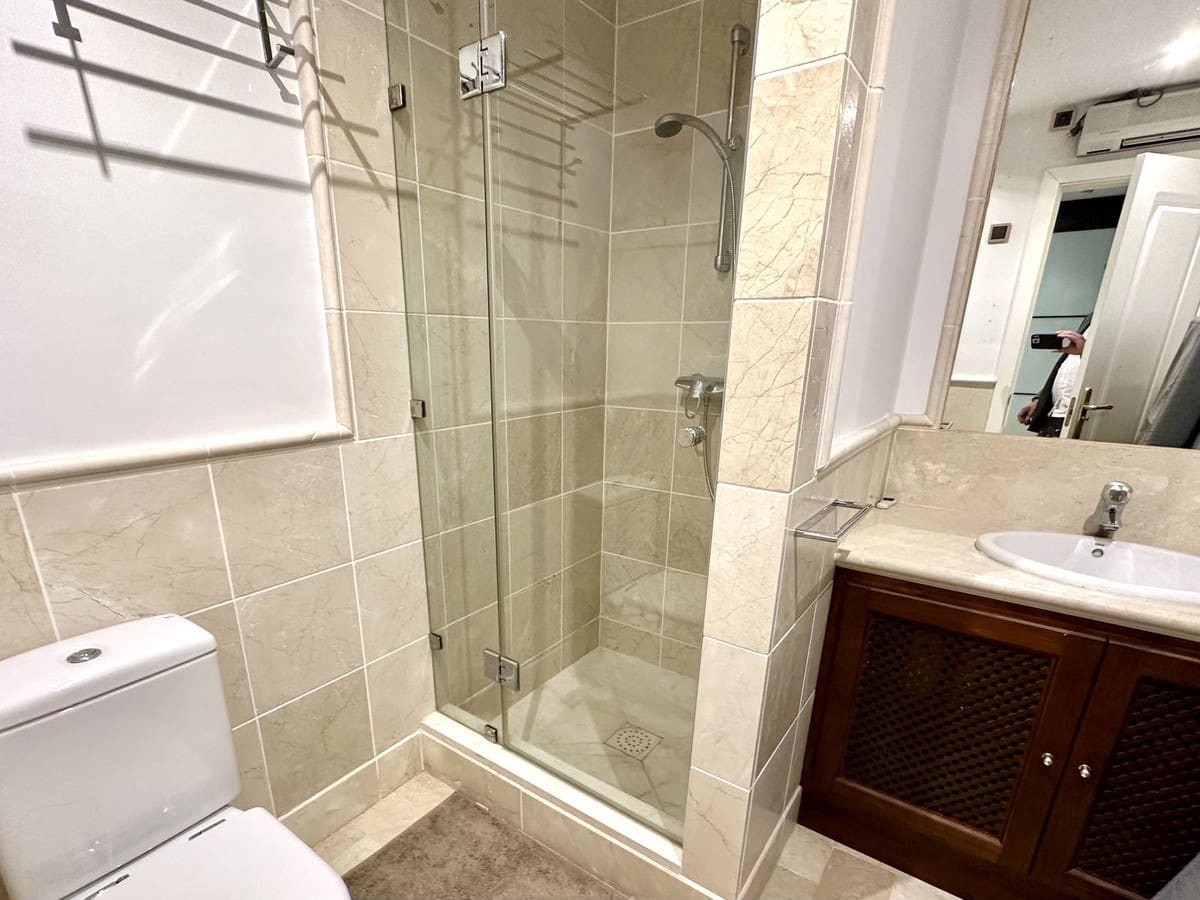 1 soveværelse Lejlighed til salg i Rio Real med garage - € 695.000 (Ref: 8886957)