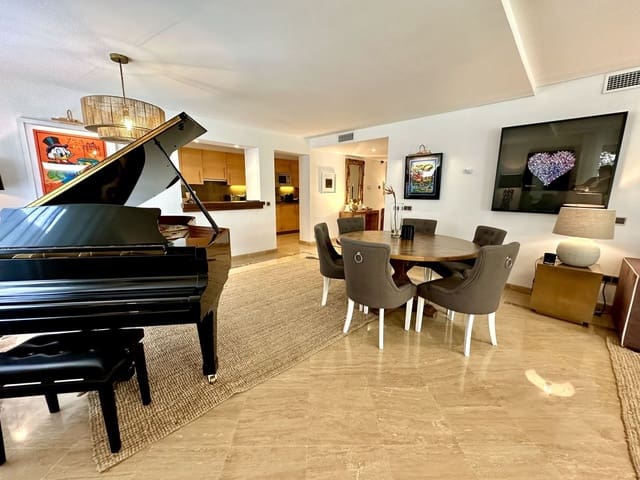 1 soveværelse Lejlighed til salg i Río Real, Marbella med garage - € 695.000 (Ref: 8886957)