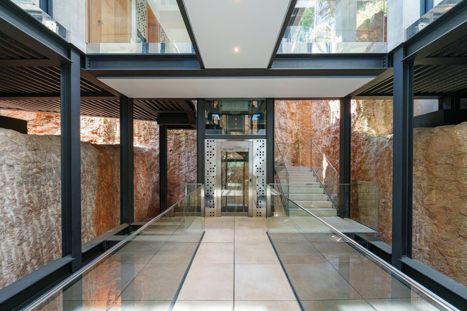 5 soveværelse Villa til salg i Canyamel med swimmingpool - € 4.500.000 (Ref: 8886959)