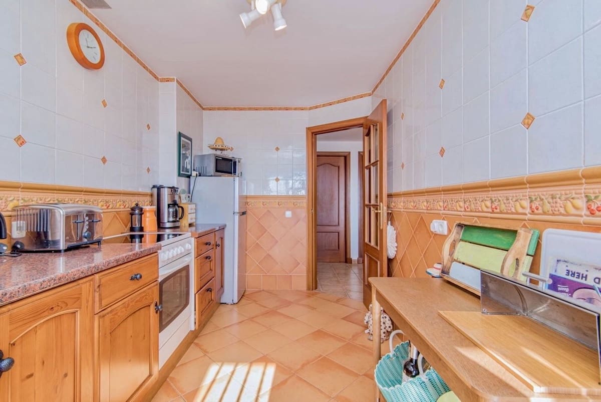 3 soveværelse Byhus til salg i Almunecar med garage - € 370.000 (Ref: 8891871)