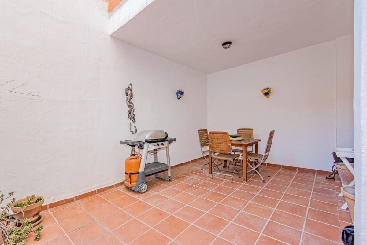 3 soveværelse Byhus til salg i Almunecar med garage - € 370.000 (Ref: 8891871)