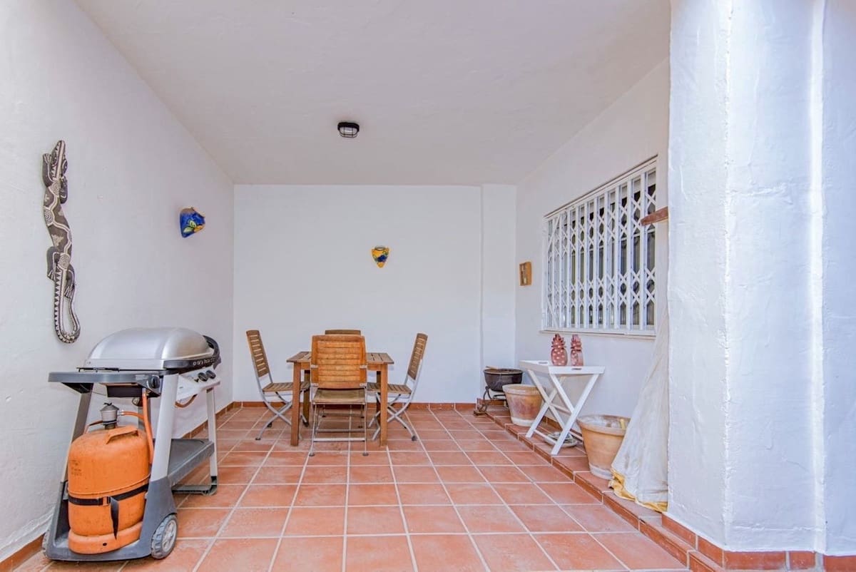 3 soveværelse Byhus til salg i Almunecar med garage - € 370.000 (Ref: 8891871)