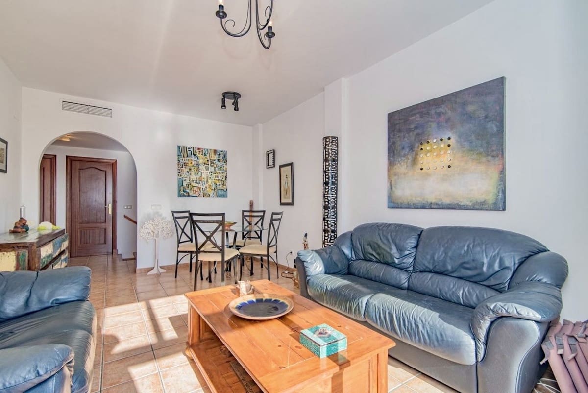 3 soveværelse Byhus til salg i Almunecar med garage - € 370.000 (Ref: 8891871)