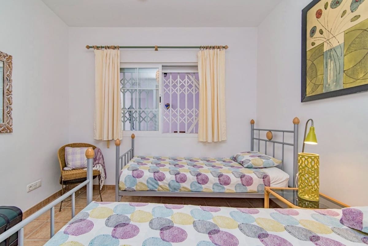 3 soveværelse Byhus til salg i Almunecar med garage - € 370.000 (Ref: 8891871)