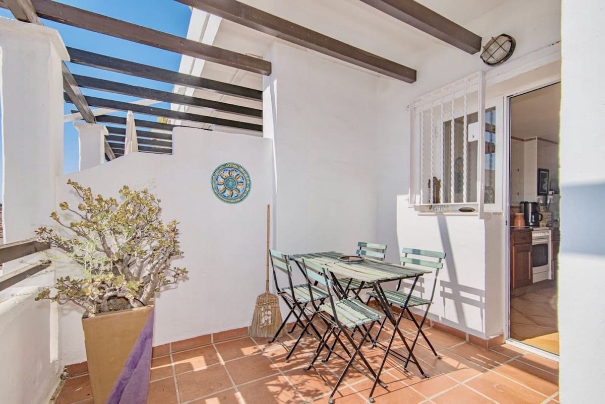 3 soveværelse Byhus til salg i Almunecar med garage - € 370.000 (Ref: 8891871)