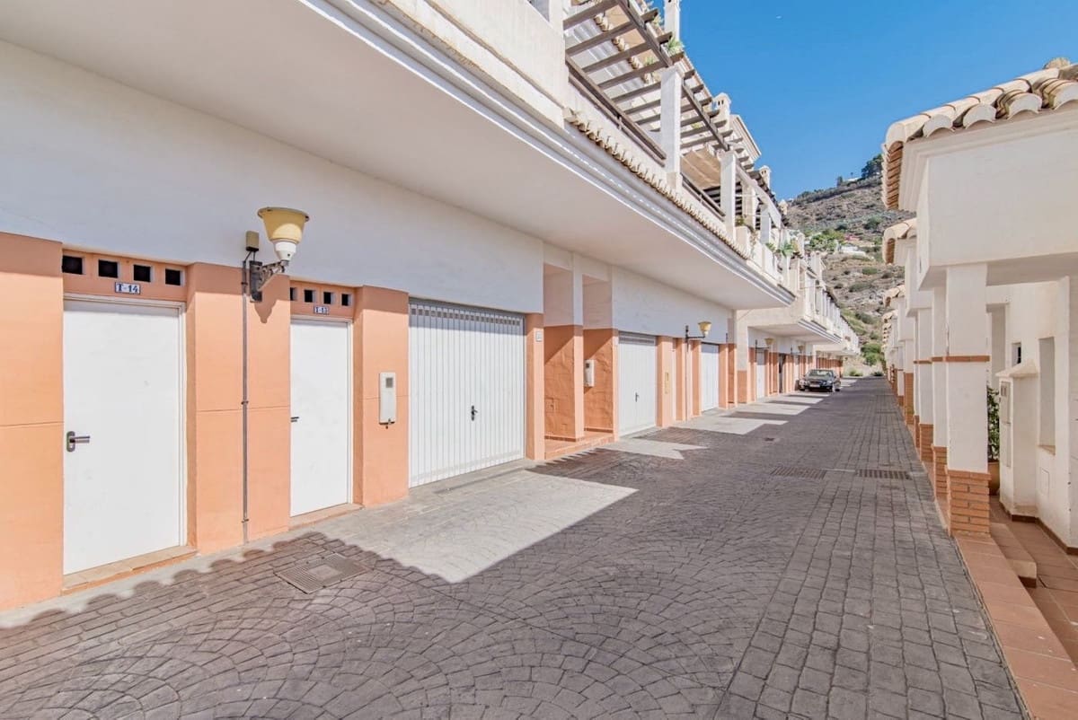 3 soveværelse Byhus til salg i Almunecar med garage - € 370.000 (Ref: 8891871)