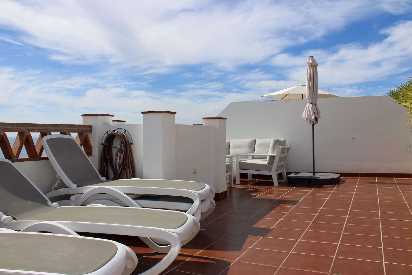 2 soveværelse Semi-Rækkehus til salg i Nerja med swimmingpool - € 395.000 (Ref: 8956100)