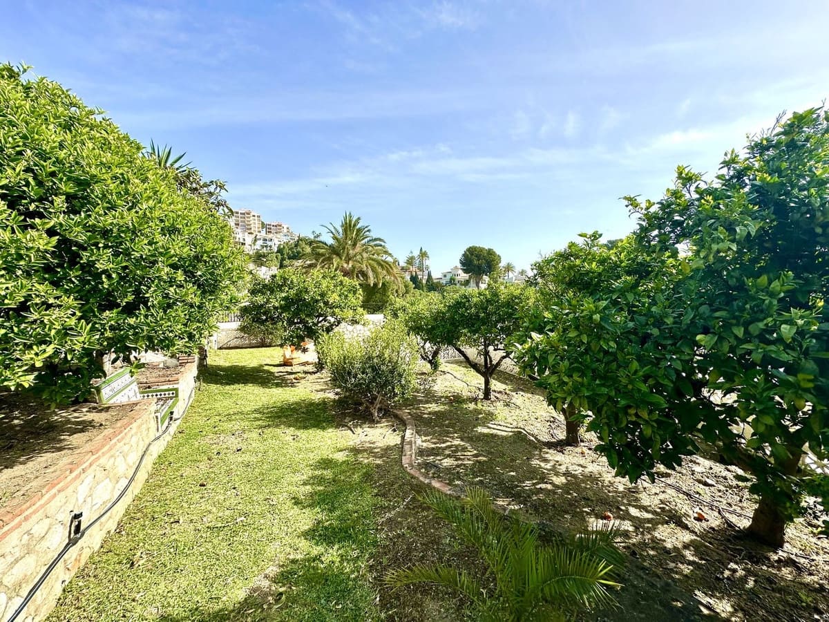 3 soveværelse Villa til salg i Torremuelle med swimmingpool garage - € 975.000 (Ref: 8977594)