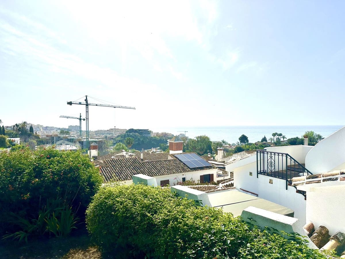 3 soveværelse Villa til salg i Torremuelle med swimmingpool garage - € 975.000 (Ref: 8977594)