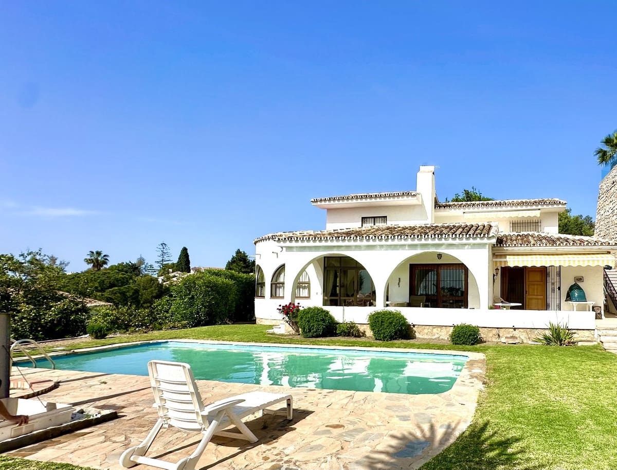 3 soveværelse Villa til salg i Torremuelle med swimmingpool garage - € 975.000 (Ref: 8977594)