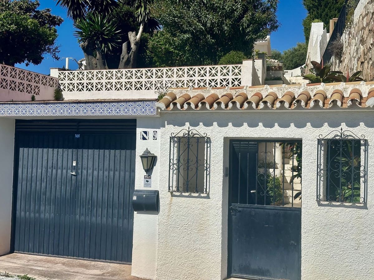 3 soveværelse Villa til salg i Torremuelle med swimmingpool garage - € 975.000 (Ref: 8977594)