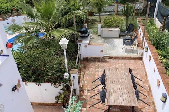 5 soveværelse Villa til salg i Motril med swimmingpool - € 285.000 (Ref: 8981800)