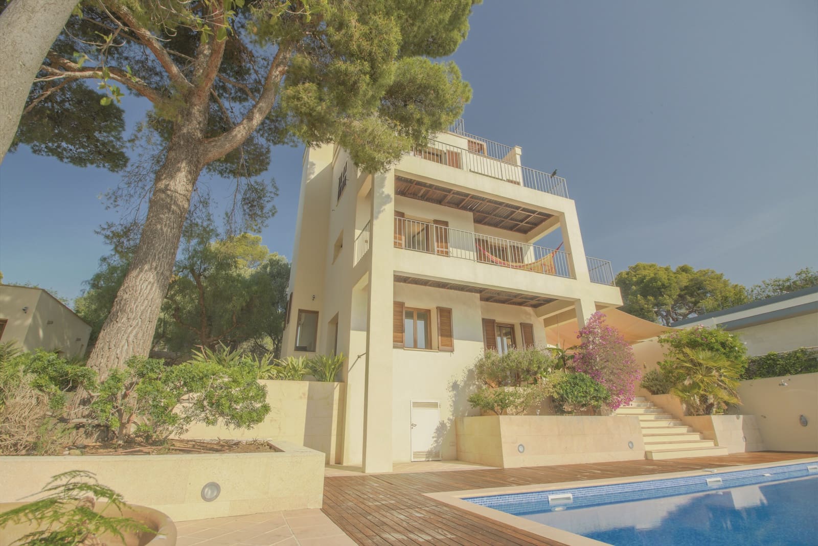 4 soveværelse Villa til salg i Palma de Mallorca med swimmingpool garage - € 5.985.000 (Ref: 9049820)