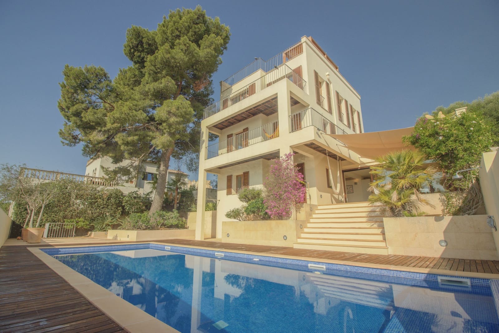 4 soveværelse Villa til salg i Palma de Mallorca med swimmingpool garage - € 5.985.000 (Ref: 9049820)