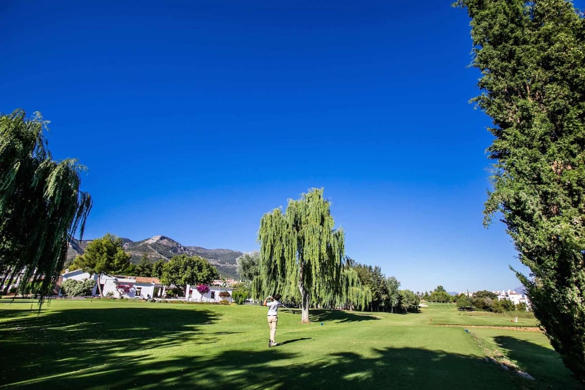 4 soveværelse Villa til salg i Alhaurin de la Torre med swimmingpool - € 599.000 (Ref: 9081986)