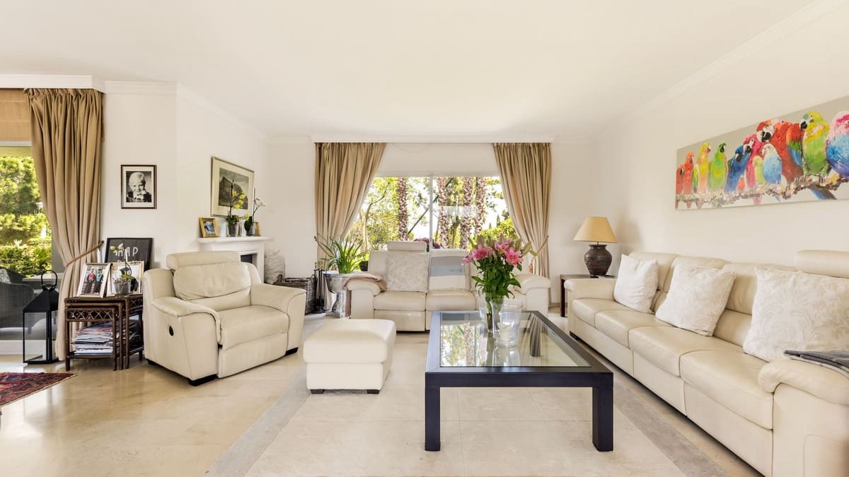 5 soveværelse Villa til salg i Marbella med swimmingpool garage - € 1.999.000 (Ref: 9099680)