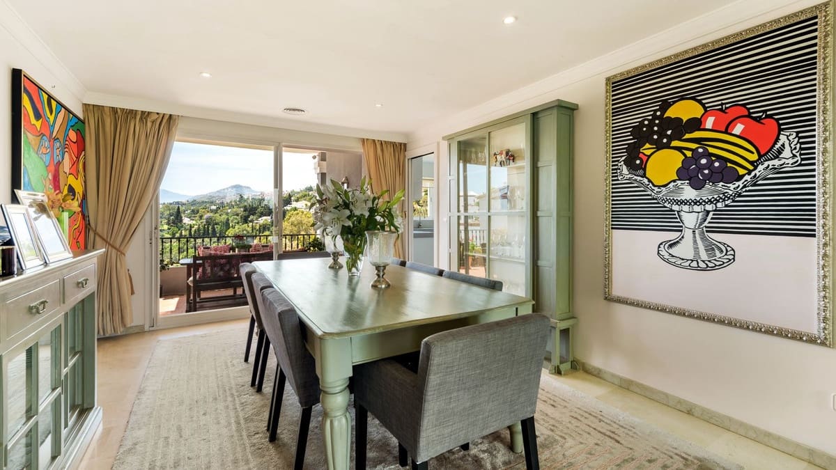 5 soveværelse Villa til salg i Marbella med swimmingpool garage - € 1.999.000 (Ref: 9099680)