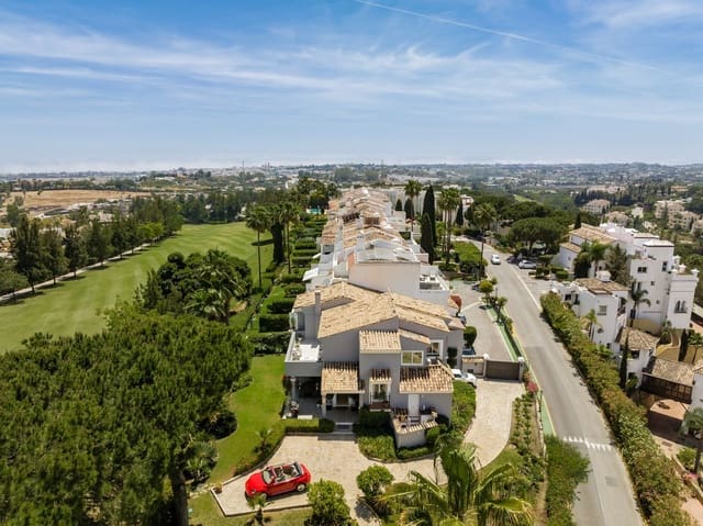 5 soveværelse Villa til salg i Casco Antiguo, Marbella med swimmingpool garage - € 1.999.000 (Ref: 9099680)