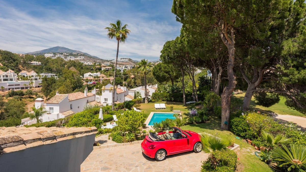 5 soveværelse Villa til salg i Marbella med swimmingpool garage - € 1.999.000 (Ref: 9099680)