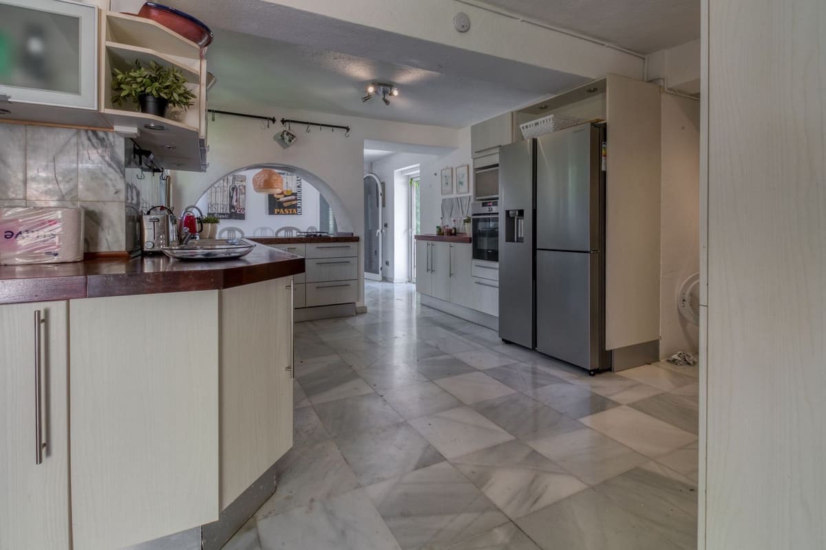 6 quarto Moradia para venda em Benalmadena com piscina garagem - 2 350 000 € (Ref: 9113500)