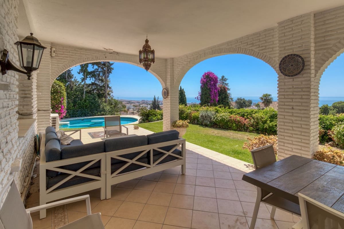 6 quarto Moradia para venda em Benalmadena com piscina garagem - 2 350 000 € (Ref: 9113500)