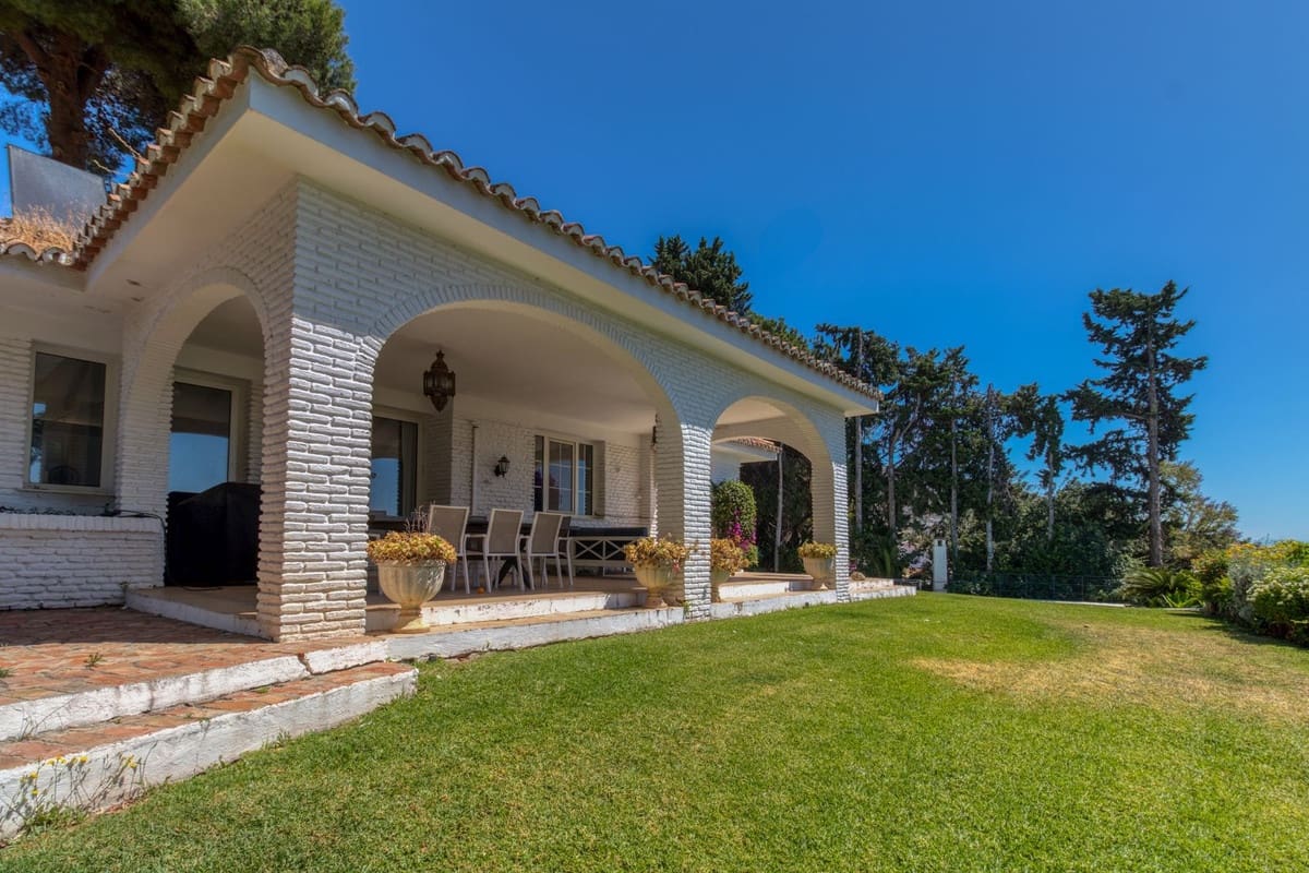 6 quarto Moradia para venda em Benalmadena com piscina garagem - 2 350 000 € (Ref: 9113500)