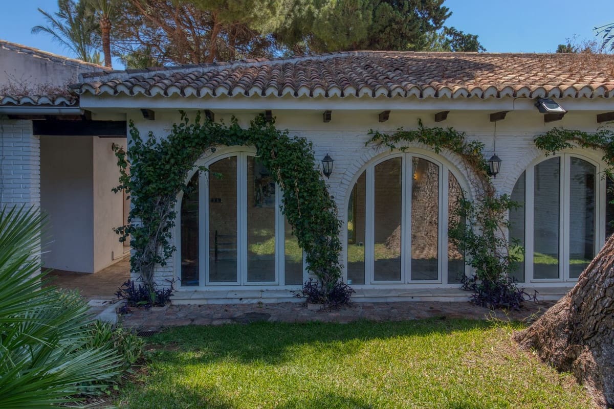 6 quarto Moradia para venda em Benalmadena com piscina garagem - 2 350 000 € (Ref: 9113500)