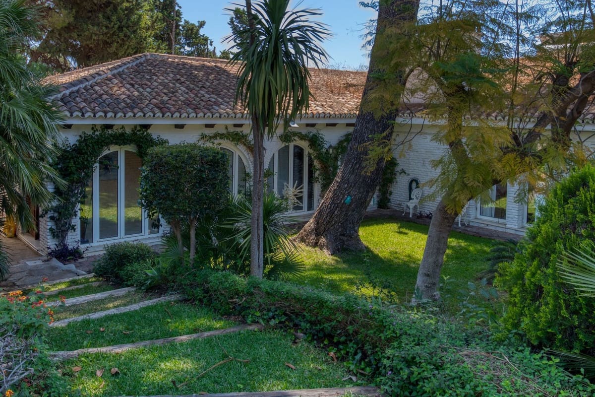 6 quarto Moradia para venda em Benalmadena com piscina garagem - 2 350 000 € (Ref: 9113500)