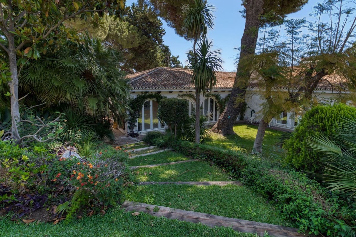 6 quarto Moradia para venda em Benalmadena com piscina garagem - 2 350 000 € (Ref: 9113500)