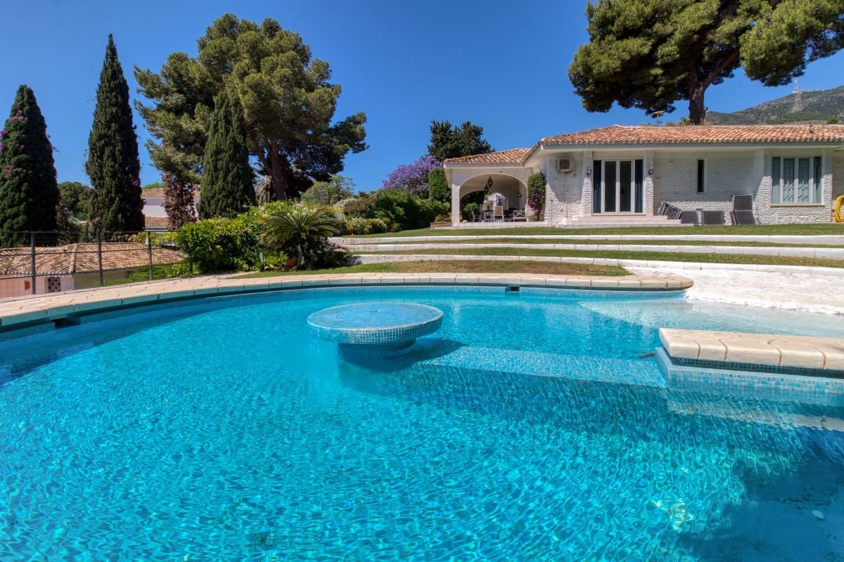 6 quarto Moradia para venda em Benalmadena com piscina garagem - 2 350 000 € (Ref: 9113500)