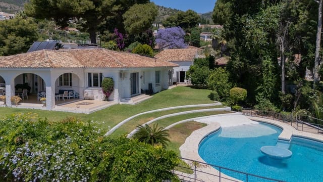 6 soveværelse Villa til salg i Puerto Marina, Benalmádena med swimmingpool garage - € 2.350.000 (Ref: 9113500)