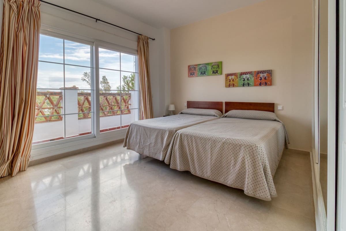 4 camera da letto Villetta Bifamiliare in vendita in Alhaurin de la Torre con piscina garage - 599.000 € (Rif: 9149737)