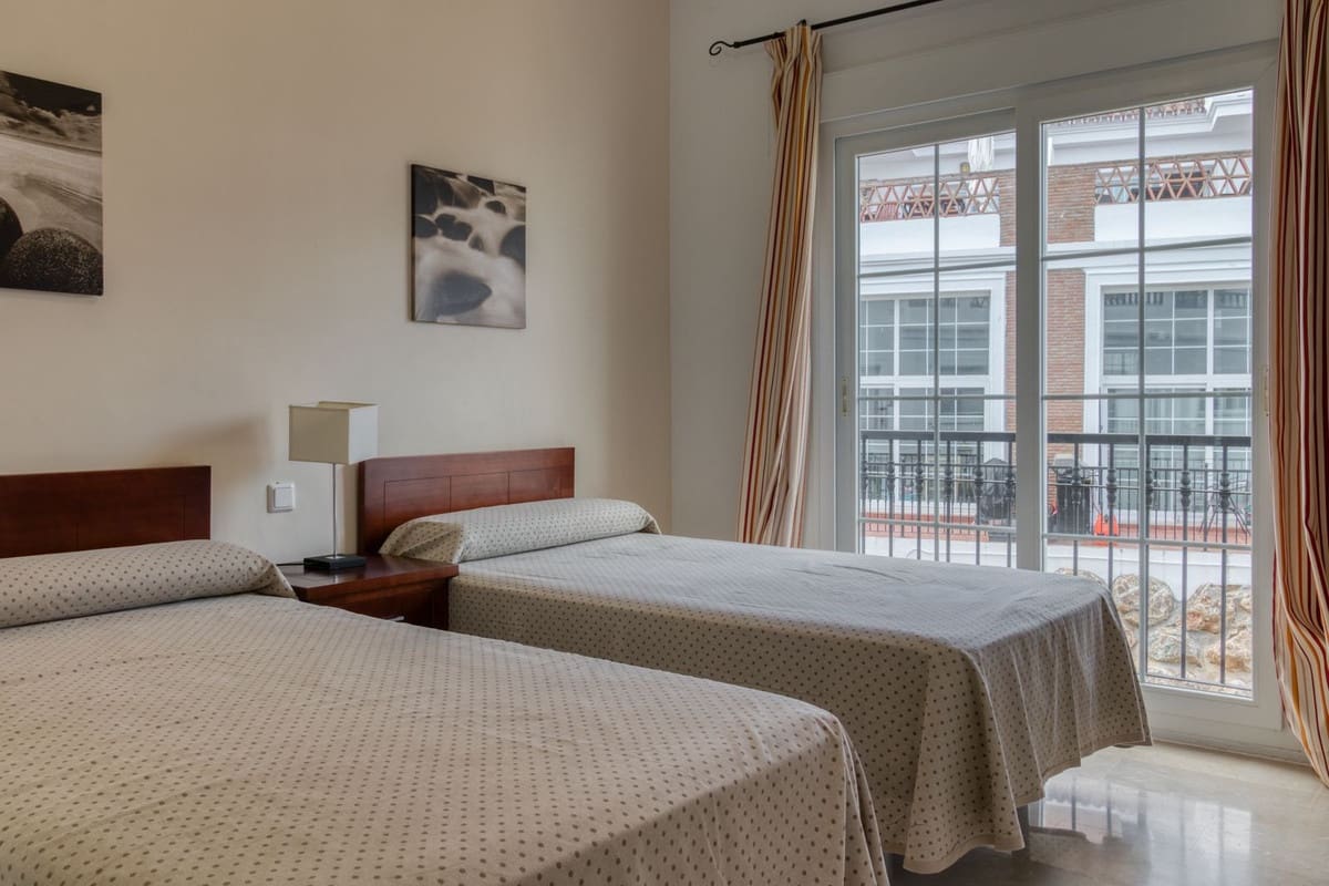 4 camera da letto Villetta Bifamiliare in vendita in Alhaurin de la Torre con piscina garage - 599.000 € (Rif: 9149737)