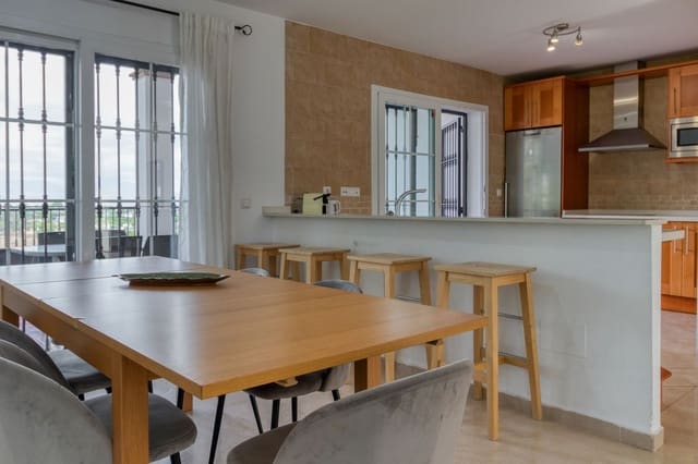 4 soveværelse Villa til salg i Alhaurín de la Torre med swimmingpool garage - € 599.000 (Ref: 9149738)