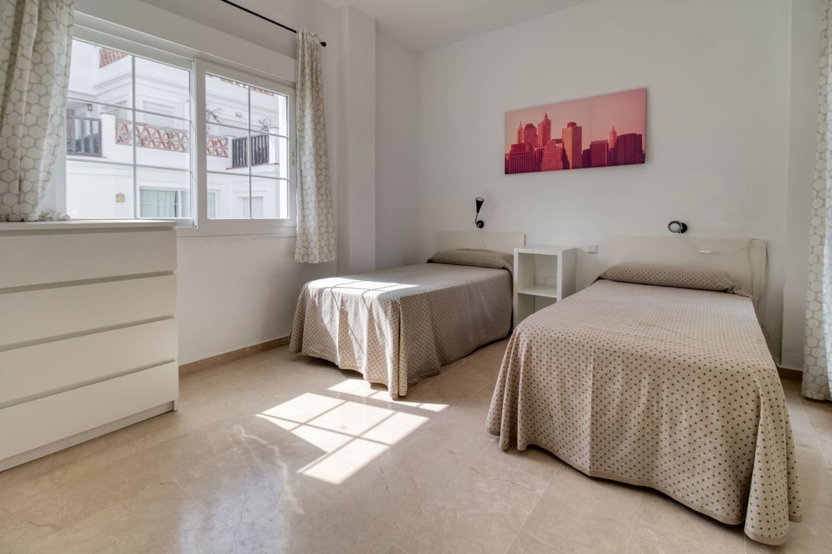 4 soveværelse Villa til salg i Alhaurin de la Torre med swimmingpool garage - € 599.000 (Ref: 9149738)