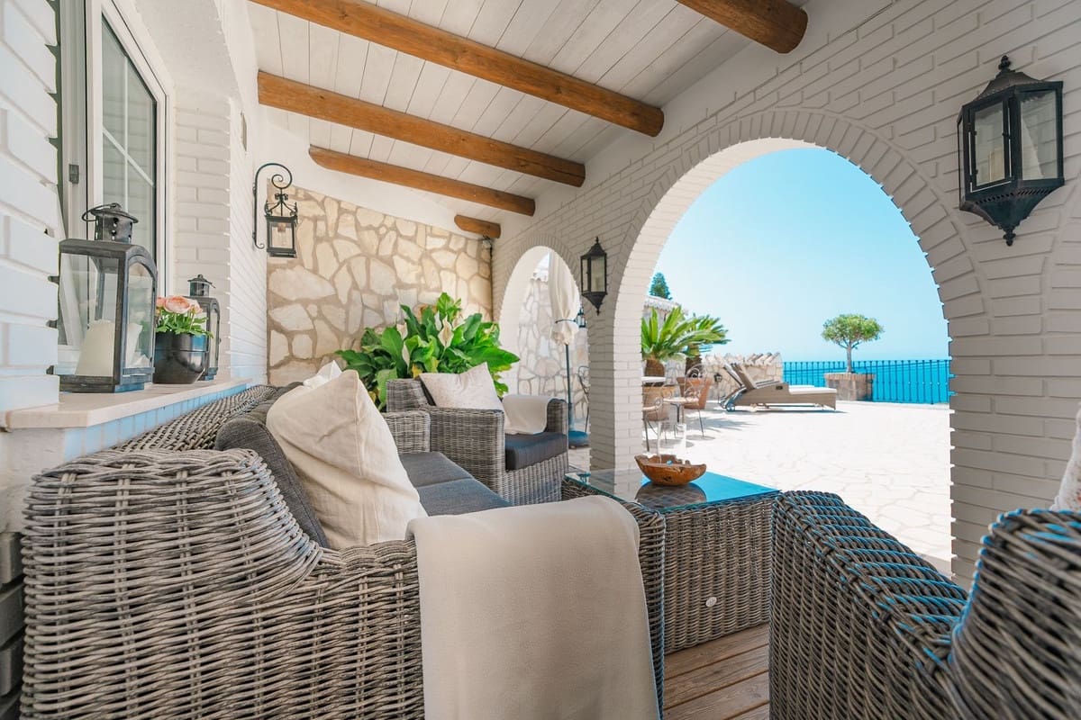 4 soveværelse Villa til salg i La Capellania med swimmingpool garage - € 2.695.000 (Ref: 9150631)