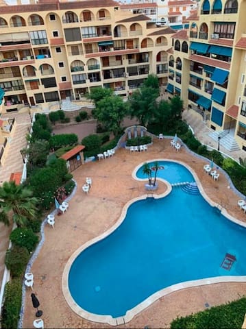 1 soveværelse Lejlighed til salg i Torrevieja med swimmingpool - € 98.000 (Ref: 9271437)
