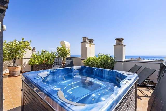 4 soveværelse Lejlighed til salg i Puerto Marina, Benalmádena med swimmingpool - € 649.000 (Ref: 9274669)