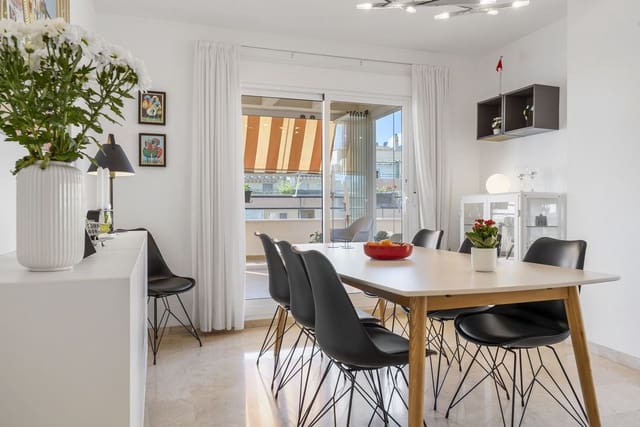 4 soveværelse Lejlighed til salg i Puerto Marina, Benalmádena med swimmingpool - € 649.000 (Ref: 9274669)