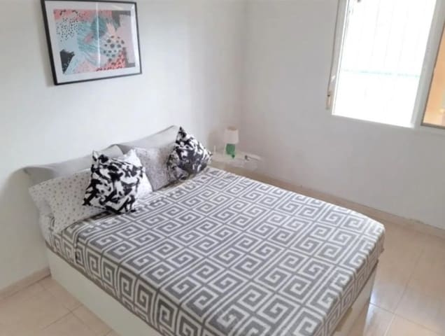 Lejlighed til salg i El Molino, Torrevieja med swimmingpool - € 95.000 (Ref: 9307244)