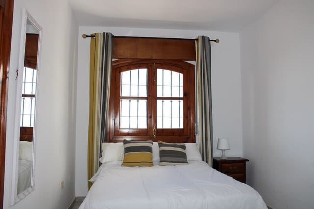 2 soveværelse Villa til salg i Nueva Nerja, Nerja med swimmingpool - € 650.000 (Ref: 9309023)