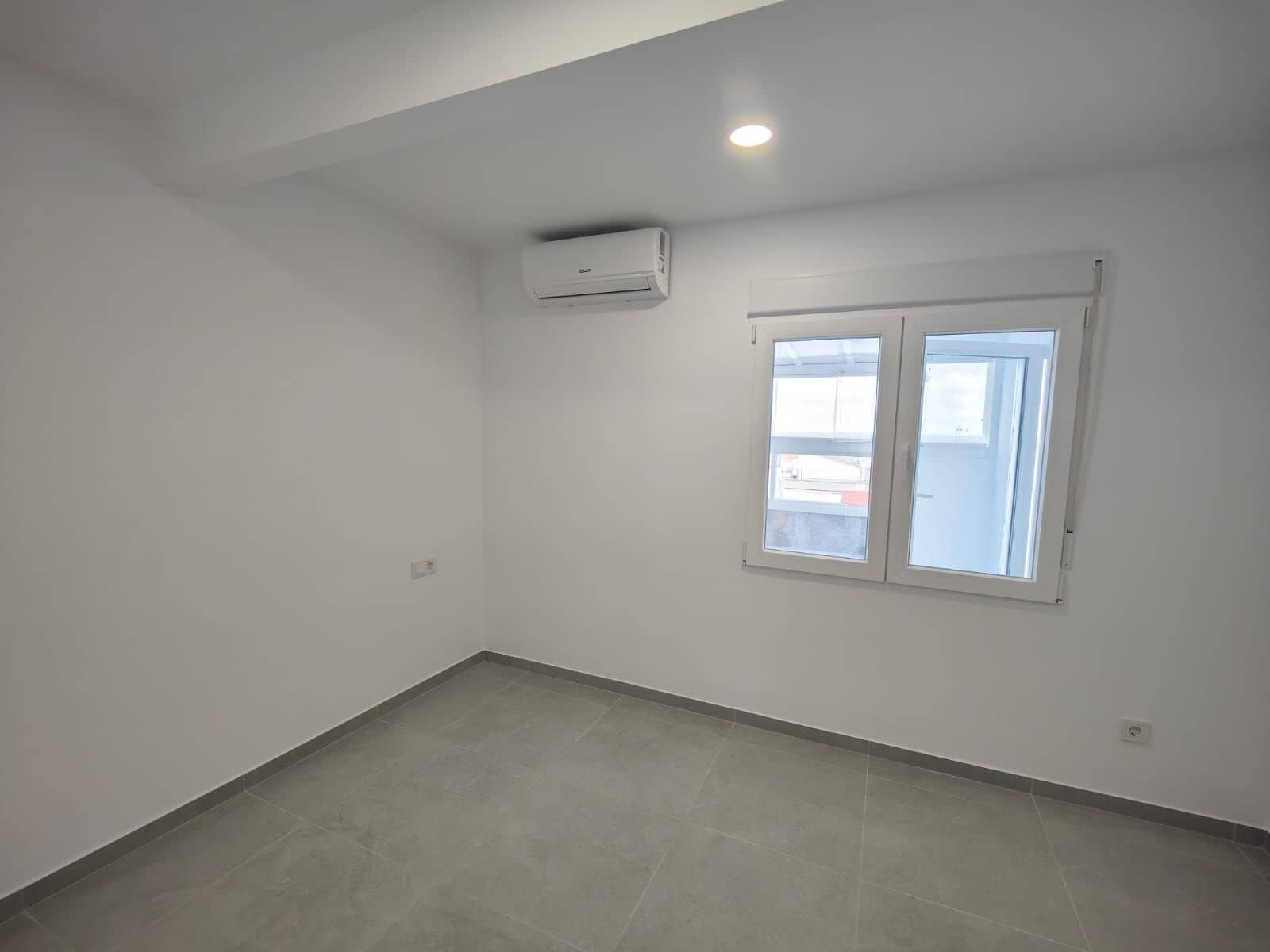 2 Zimmer Apartment zu verkaufen in Torrevieja - 230.000 € (Ref: 9309347)